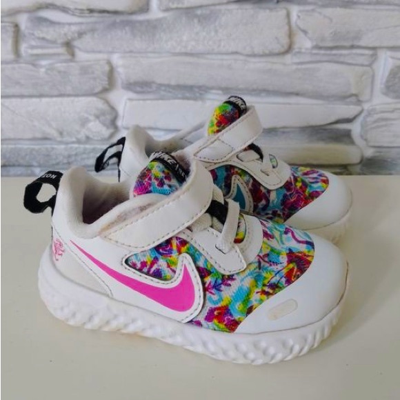 Nike toddler sneakers - as new - Picture 1 of 4
